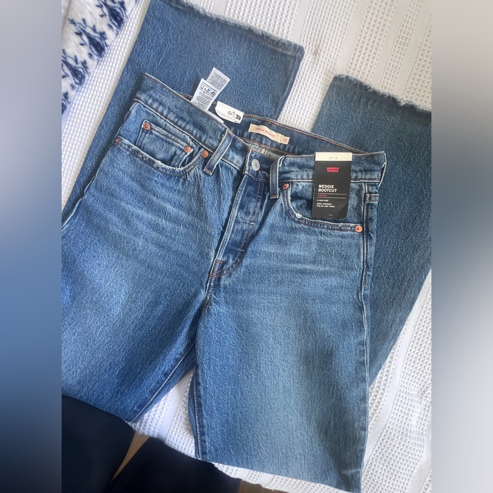 Levi's wedgie boot 27x32 Blue Denim Jeans - Picture 2 of 10